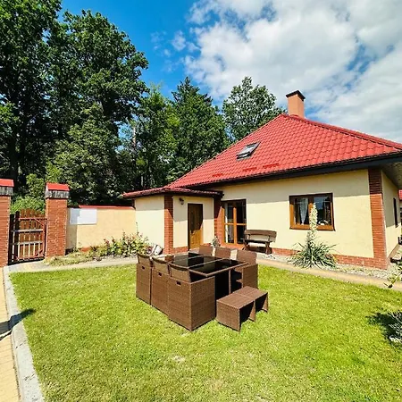 Pod Skrzydlami Vila Miłomłyn